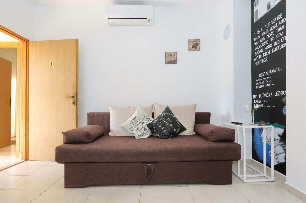 Apartmani Natali Zara Esterno foto